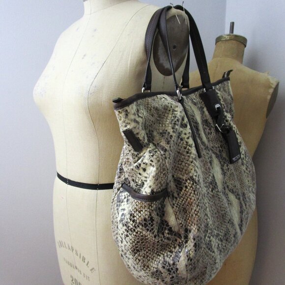 Huge Snake Python Tote Lightweight Leather Bag Carryon - Picture 3 of 12